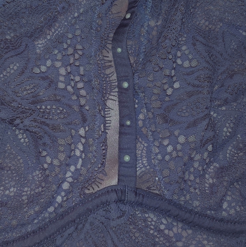 ✨Victoria's Secret Lavender Halter Bra - Picture 6 of 8